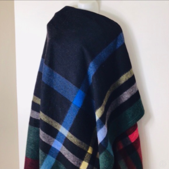 Williams Sonoma Asymmetrical Plaid Scarf Black, Blue, Red, Green Lambswool soft - Picture 2 of 4